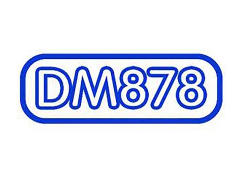 DM878